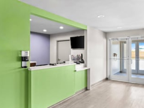 WoodSpring Suites South Houston Hobby
