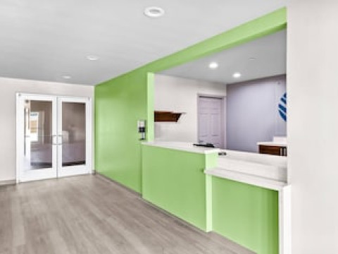 WoodSpring Suites South Houston Hobby