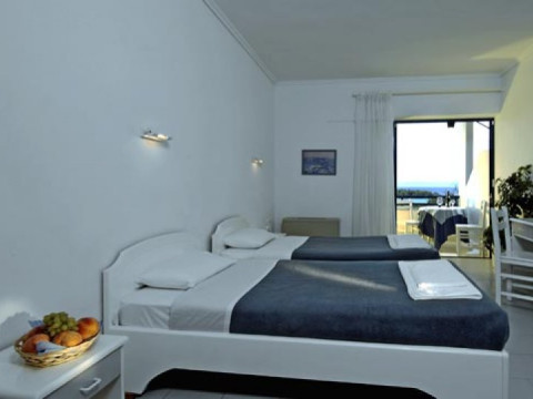 Xenios Port Marina Hotel