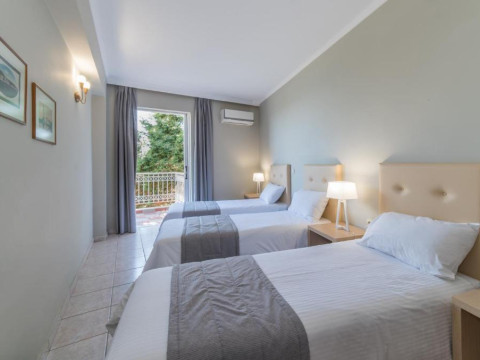 Xenos Kamara Beach Hotel