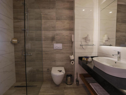 XORIA DELUXE HOTEL
