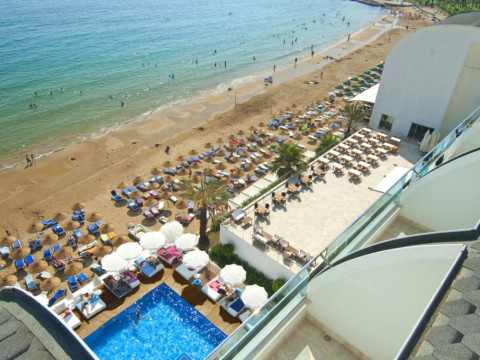 LIVADHIOTIS CITY HOTEL - Program Social