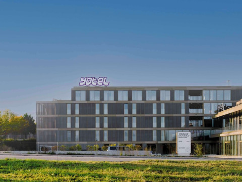 YOTEL Geneva Lake
