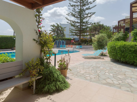 YOUR MEMORIES HOTEL & APARTMENTS