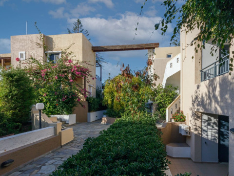 YOUR MEMORIES HOTEL & APARTMENTS