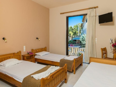 Zante Plaza Hotel & Apartments