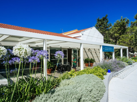 ZATON HOLIDAY RESORT