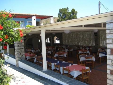 Hotel Zefiros Beach