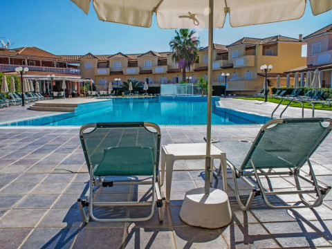 ZEFYROS ECO RESORT