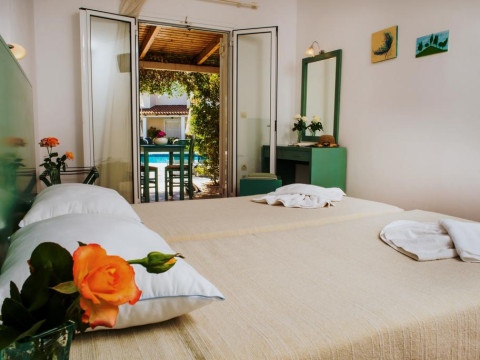 ZEFYROS ECO RESORT
