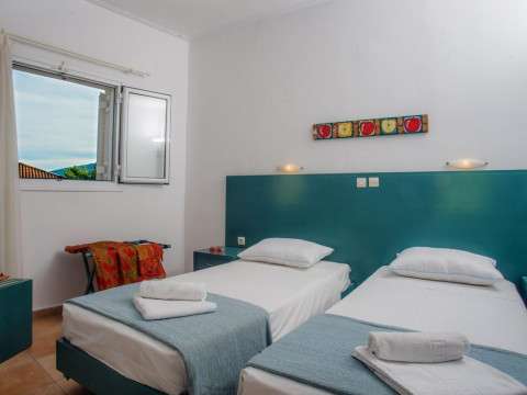 ZEFYROS ECO RESORT