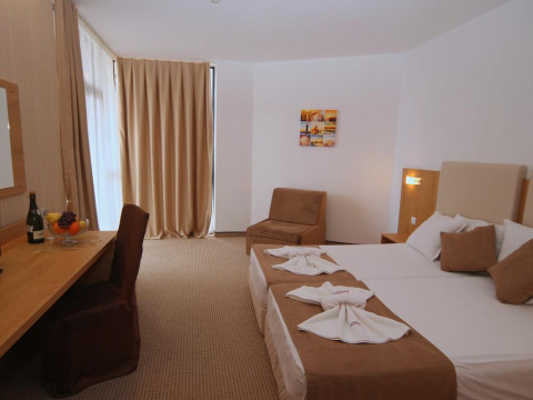 ZENITH HOTEL (EX. FIESTA M/MARYLIN)