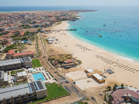 Oasis Salinas Sea