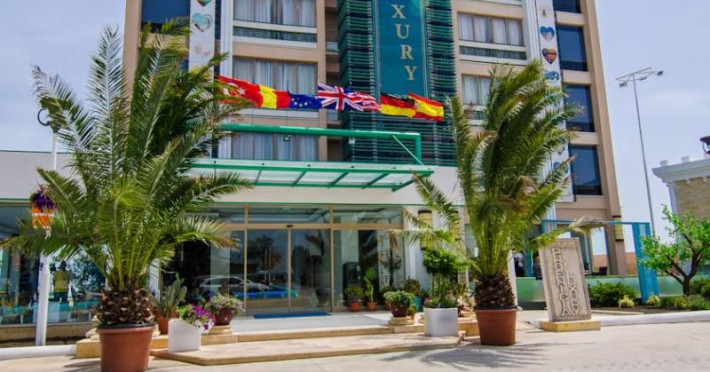 Side Premium Hotel