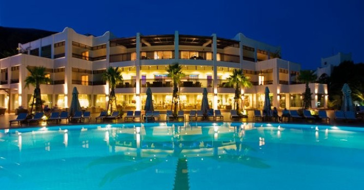 Latanya Park Resort
