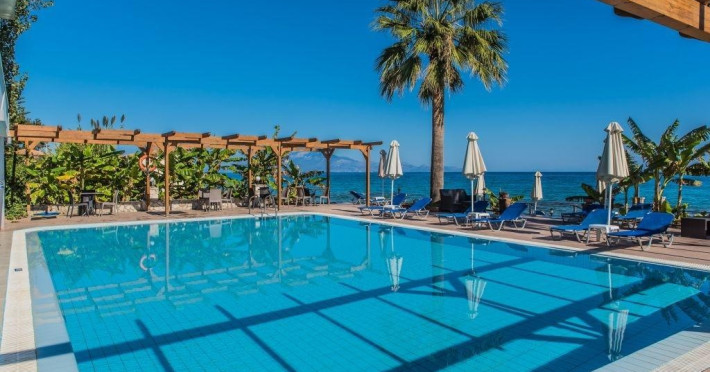 Belussi Beach Hotel & Suites