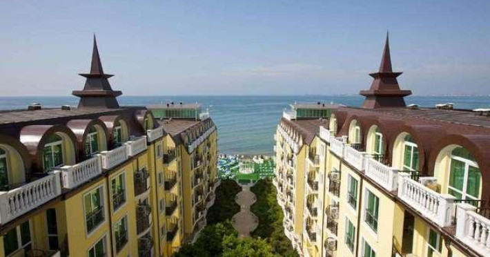AMORE BEACH