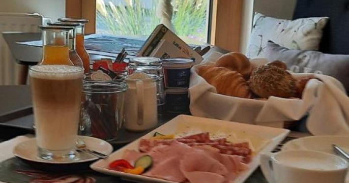 23-hotel-d9bc6d56c9fe9622.jpeg