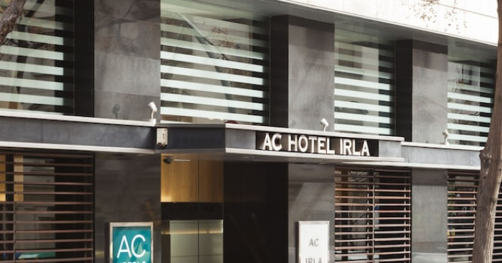 ac-hotel-irla-4fd15ecad1bc66e9.jpeg