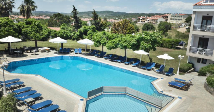 acrotel-lily-ann-village-hotel-eab802379b67de59.jpeg