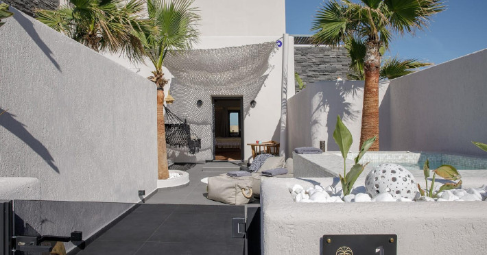 aja-retreat-luxury-suites-a5d3d442d55c5d57.jpeg