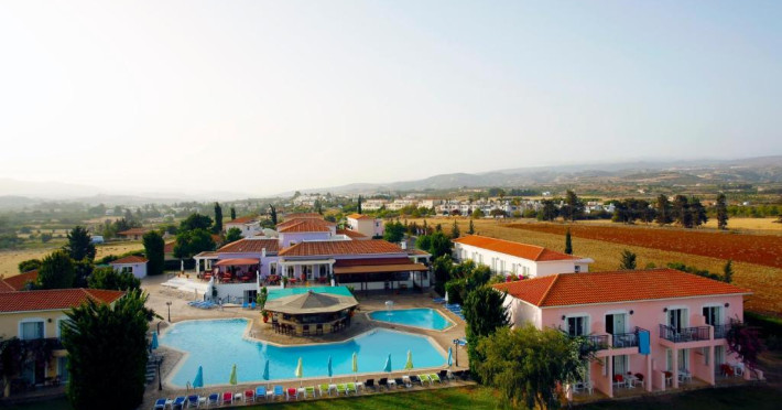 akamanthea-holiday-village-992e082b73c55898.jpeg