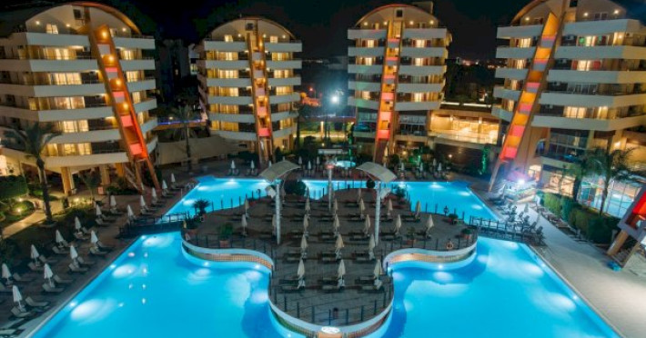 alaiye-resort-spa-hotel-76e7911f90a181b7.jpeg