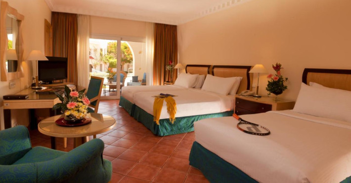 alba-royal-hotel-4cb2497ba06b467e.jpeg