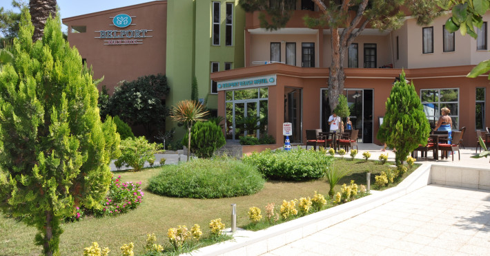 aleria-belport-beach-hotel-ac972b7d7b97ca49.jpeg