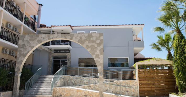 alexander-the-great-hotel-b824c46a3dc8a400.jpeg