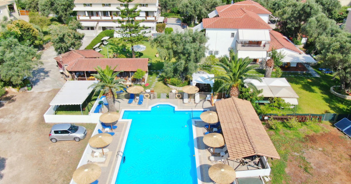 alexaria-holidays-apartments-a7bf41f145851ee6.jpeg