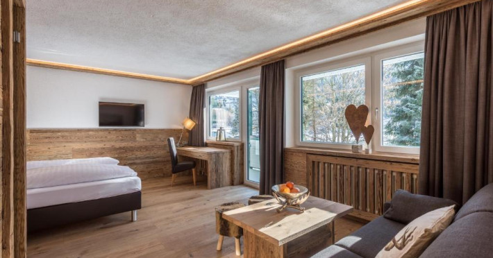 almhof-kitzlodge-alpine-lifestyle-hotel-86a536d4f5a3ae4f.jpeg