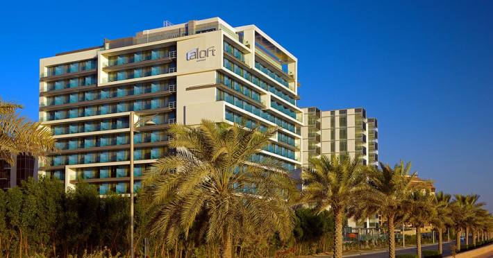 aloft-palm-jumeirah-438054069a825a1c.jpeg