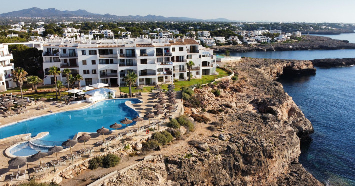 alua-suites-las-rocas-28d142998853d8a9.jpeg