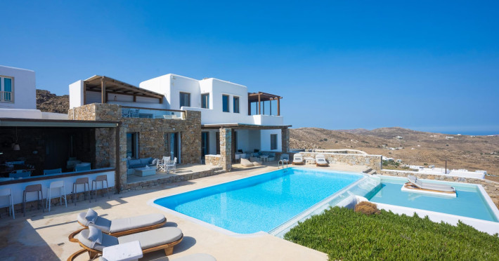 amallini-suites-mykonos-7ea40f389657fa1c.jpeg