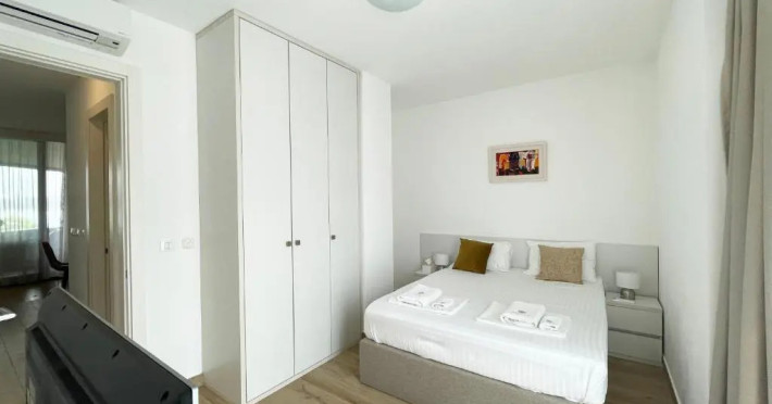 amare-luxury-apartments-9eea9835a46a8a8b.jpeg