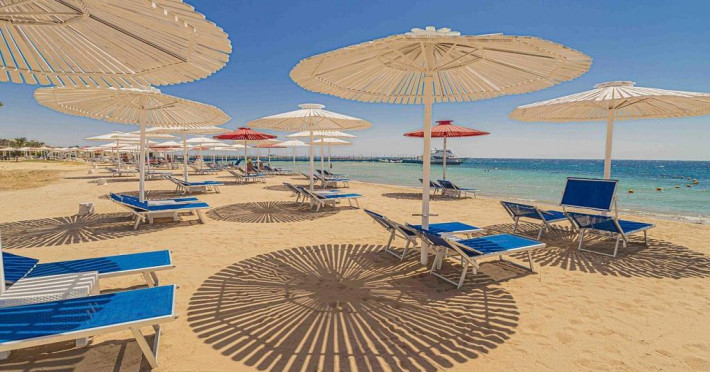 amarina-abu-soma-resort-aquapark-2a29b1496f1c9564.jpeg