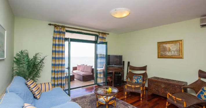 ambassador-suite-dubrovnik-845670e8a8e5368c.jpeg
