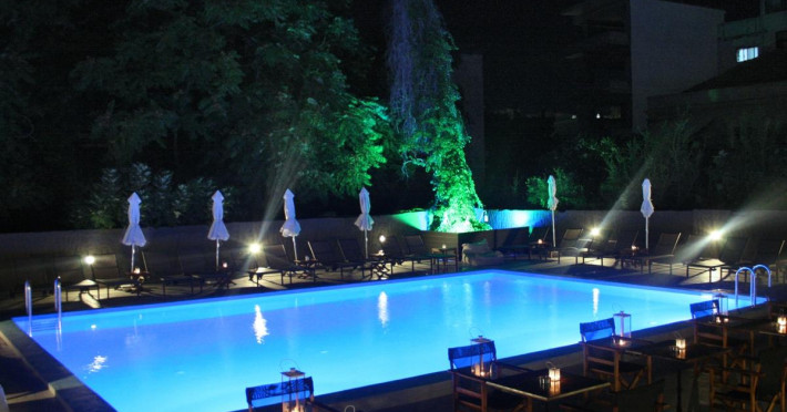 Amphitryon Hotel