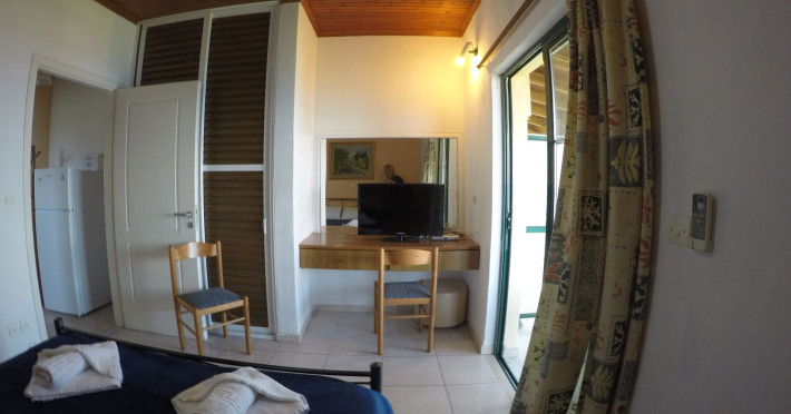andromaches-holiday-apartments-f5c24633b028a9da.jpeg