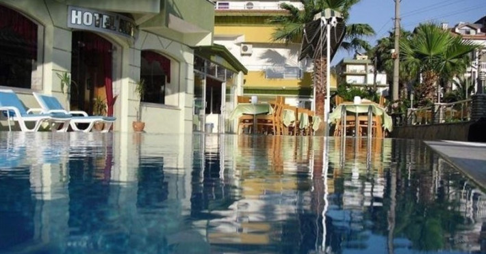 anerissa-hotel-3e4c855442dca672.jpeg