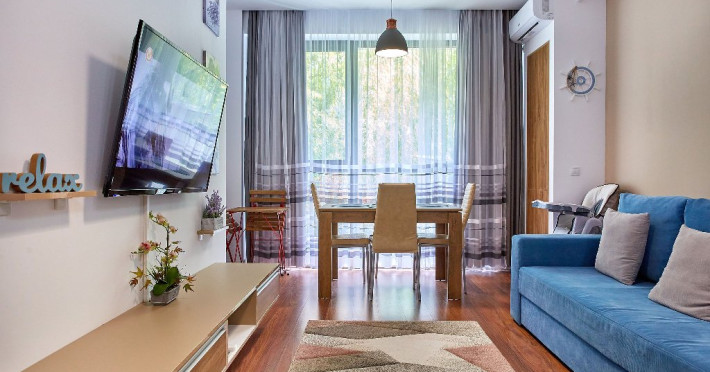 apartament-mavi-onix-125d33485a4ffb04.jpeg