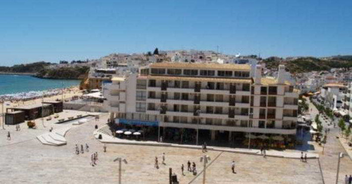 apartamentos-edificio-albufeira-alojamento-local-999933c8923b7268.jpeg