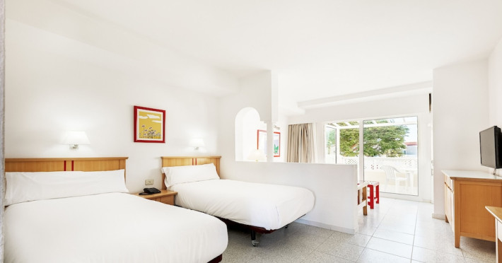 apartamentos-livvo-koala-garden-0da66d4abe3729fd.jpeg