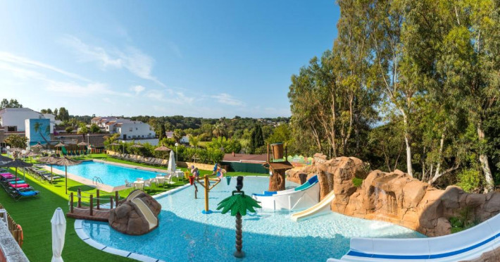 apartaments-els-llorers-3f8564a7902c9a57.jpeg