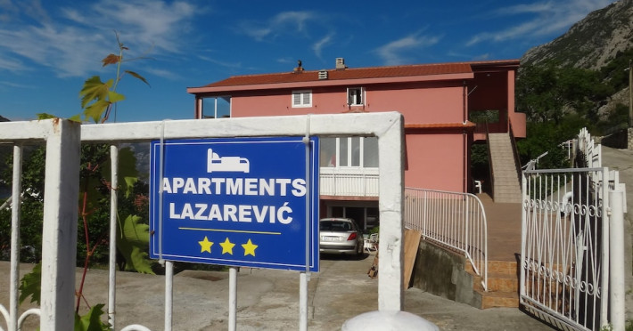 apartments-lazarevic-a79afcf3882af40e.jpeg