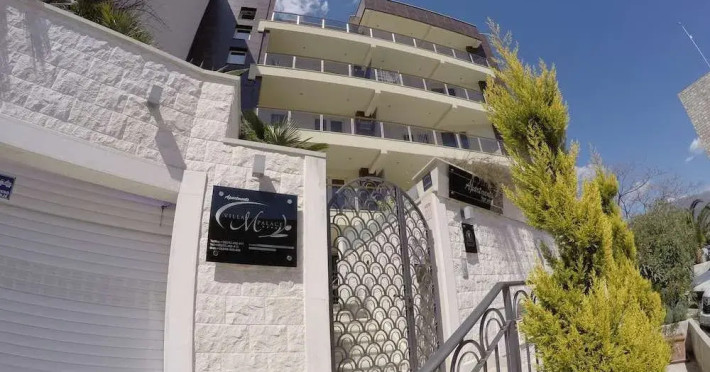 apartments-m-palace-c05988fd54b52a2a.jpeg