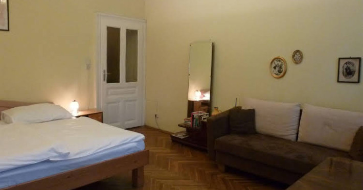 apartments-maximillian-829c5b9e040fd26e.jpeg