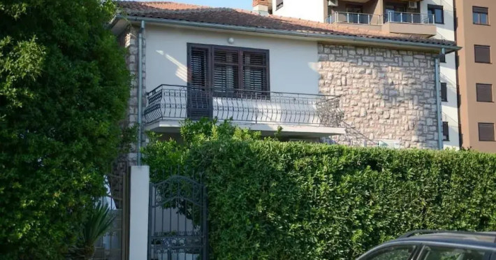 apartments-petkovic-budva-786c7ee8d85e653b.jpeg