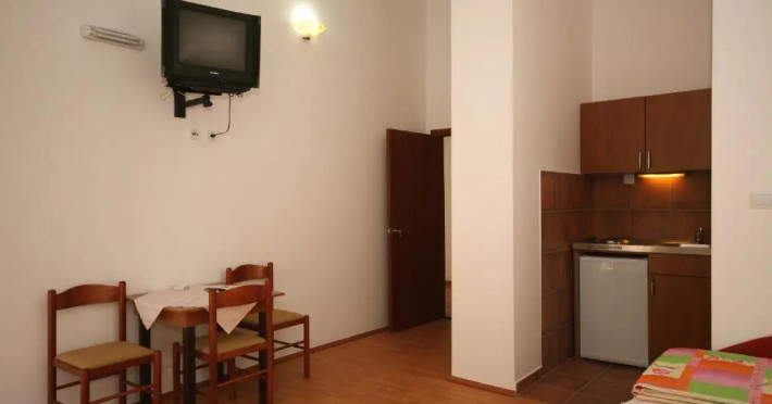 apartments-raicevic-02a46b41380f3c68.jpeg